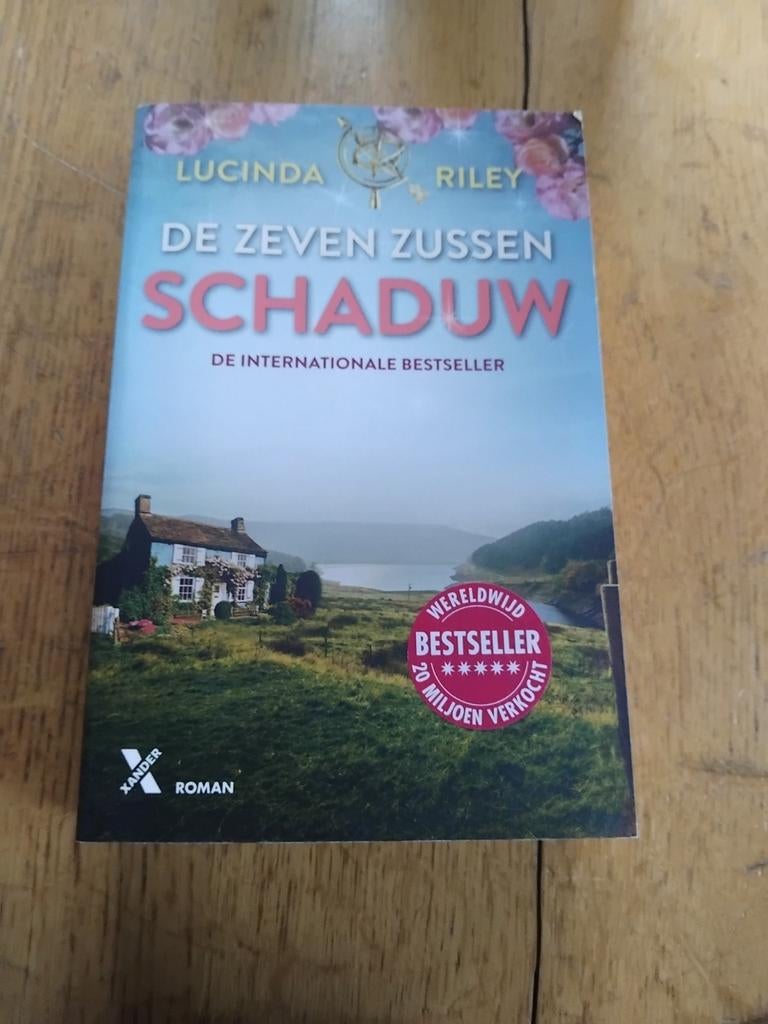 De Zeven Zussen: Schaduw - Lucinda Riley (576 blz.), Boeken, Ophalen of Verzenden