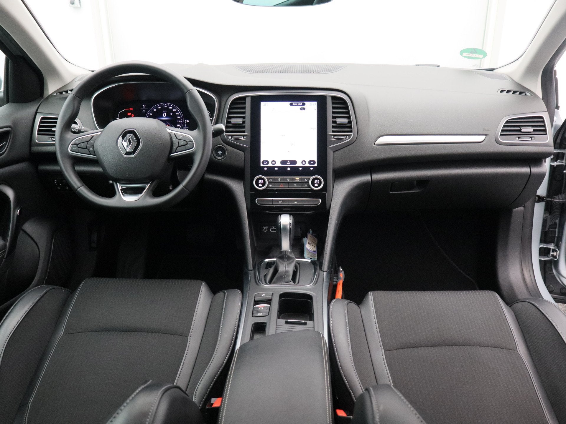 Renault Mégane Estate 1.3 TCe 140 Techno/ automaat/ trekhaa, Gebruikt, 4 cilinders, Parkeersensor, Leder en Stof