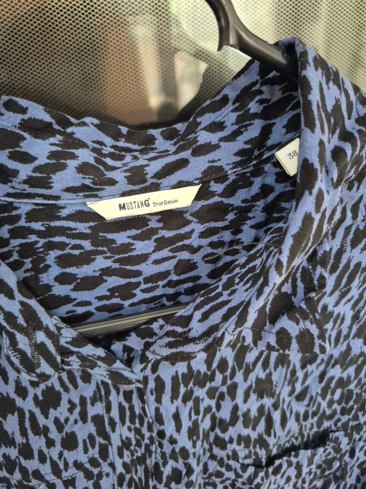 Foto 2 van Mustang True Denim blouse met dierenprint - Maat 38