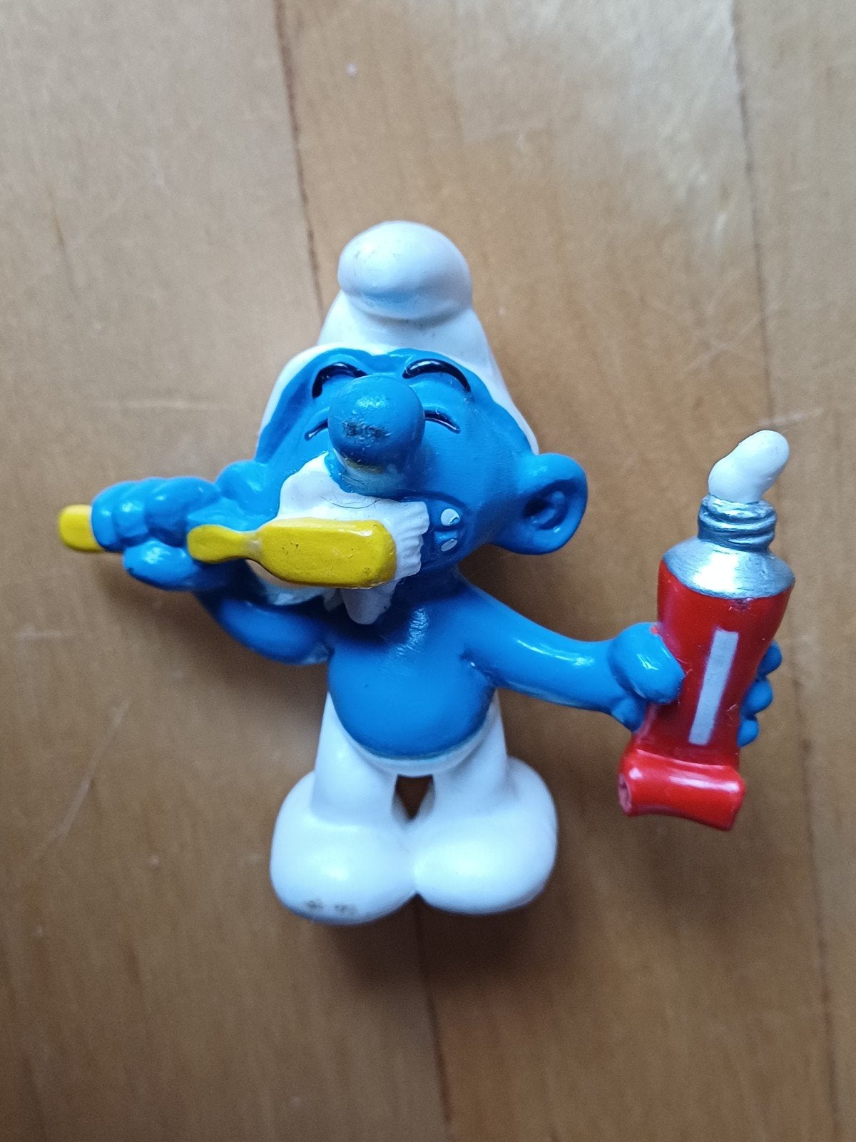 Smurf met tandenborstel en tandpasta - Schleich figuur, Verzamelen, Ophalen of Verzenden, Gebruikt, Overige Smurfen, Poppetje, Figuurtje of Knuffel