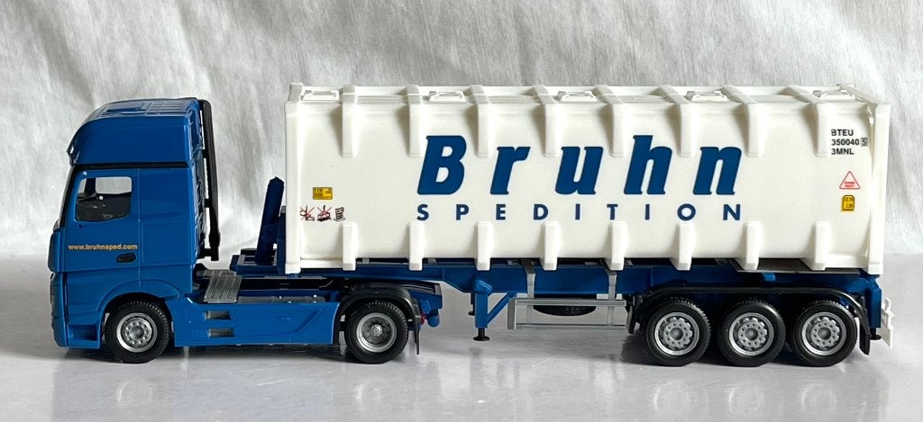 Herpa 307796: Mercedes Actros Gigaspace Bulkcontainer Bruhn, Ophalen of Verzenden, Zo goed als nieuw, Bus of Vrachtwagen, Herpa