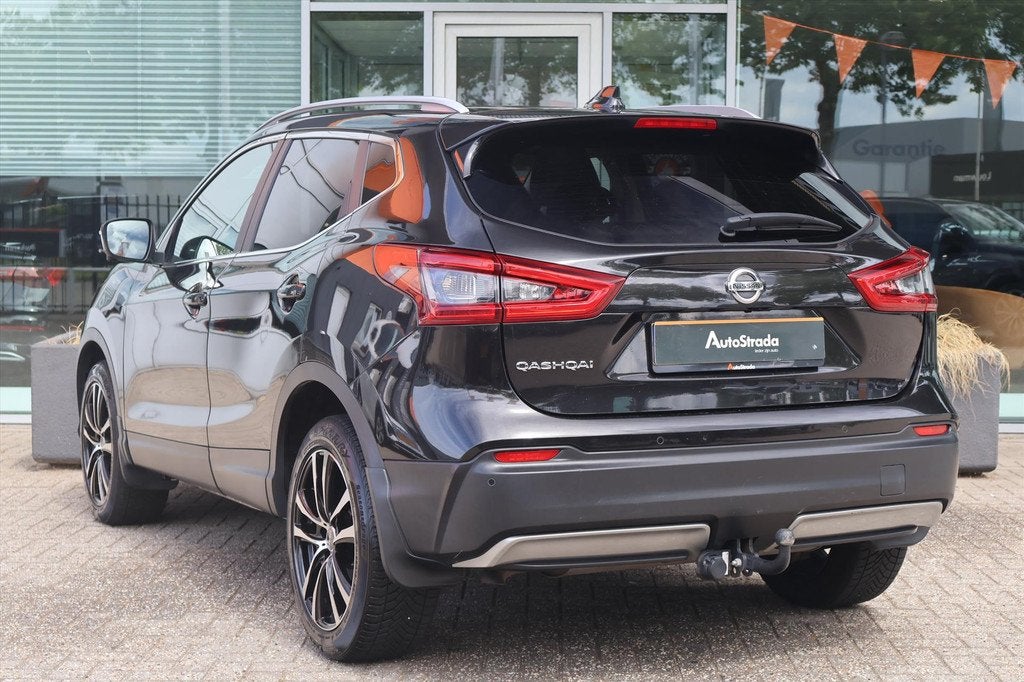 Nissan Qashqai 1.3 DIG-T N-Connecta 160pk I Pano I 360Cam I, Auto's, Nissan, Automaat, Stof, Gebruikt, 4 cilinders