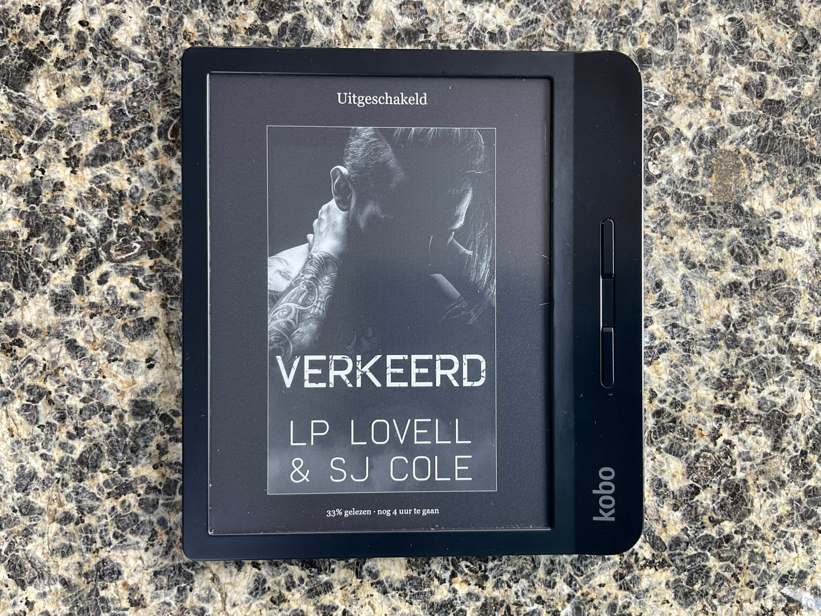 Kobo libra H2O 7” e-reader, 8 GB, Ophalen of Verzenden, Zo goed als nieuw, 7 inch