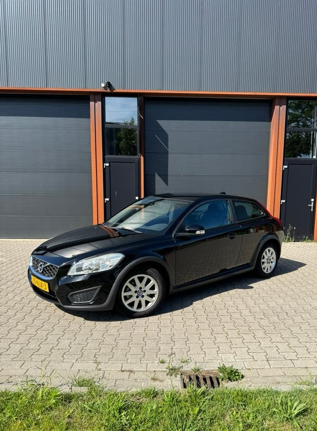 Volvo C30 1.6 2010 Nieuwe APK, Voorwielaandrijving, 1596 cc, 101 pk, Zwart