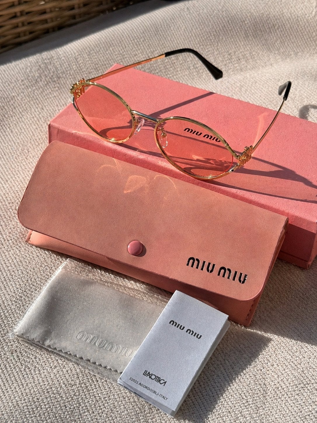 Miu Miu zonnebril, Overige merken, Zonnebril, Nieuw, Ophalen of Verzenden