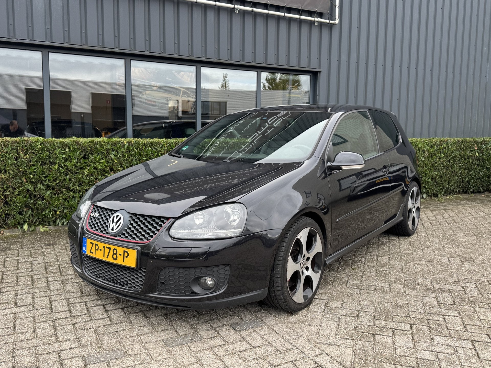 Volkswagen Golf 5 GTI 2.0 TFSI 200pk Leder 18 Inch Inruil ho, Gebruikt, Zwart, 4 cilinders, Zwart