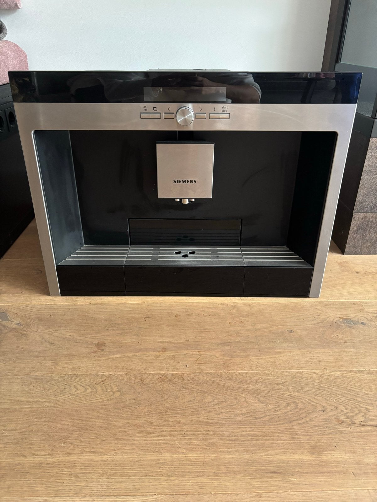 Siemens inbouw koffiemachine - Zo goed als nieuw, Ophalen, 10 kopjes of meer, Koffiemachine, Koffiebonen