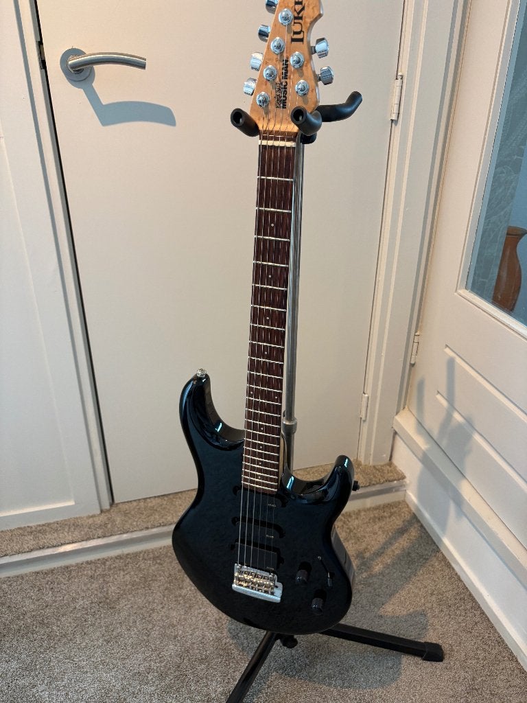 Foto 9 van Ernie Ball Music Man " LUKE "   elektrische gitaar