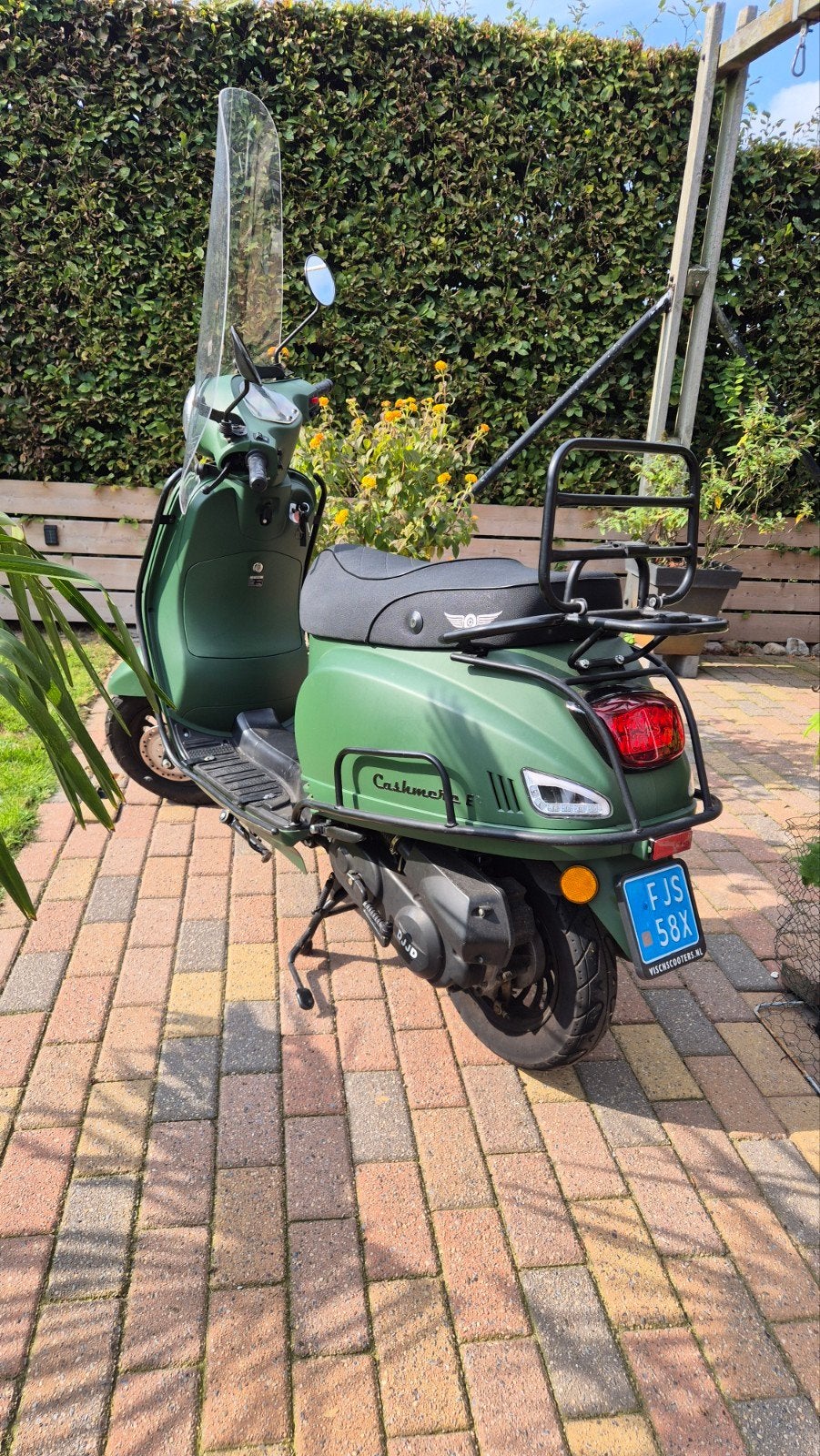 Zo goed als nieuwe djjd scooter, Fietsen en Brommers, Ophalen, Zo goed als nieuw, Benzine, Overige merken