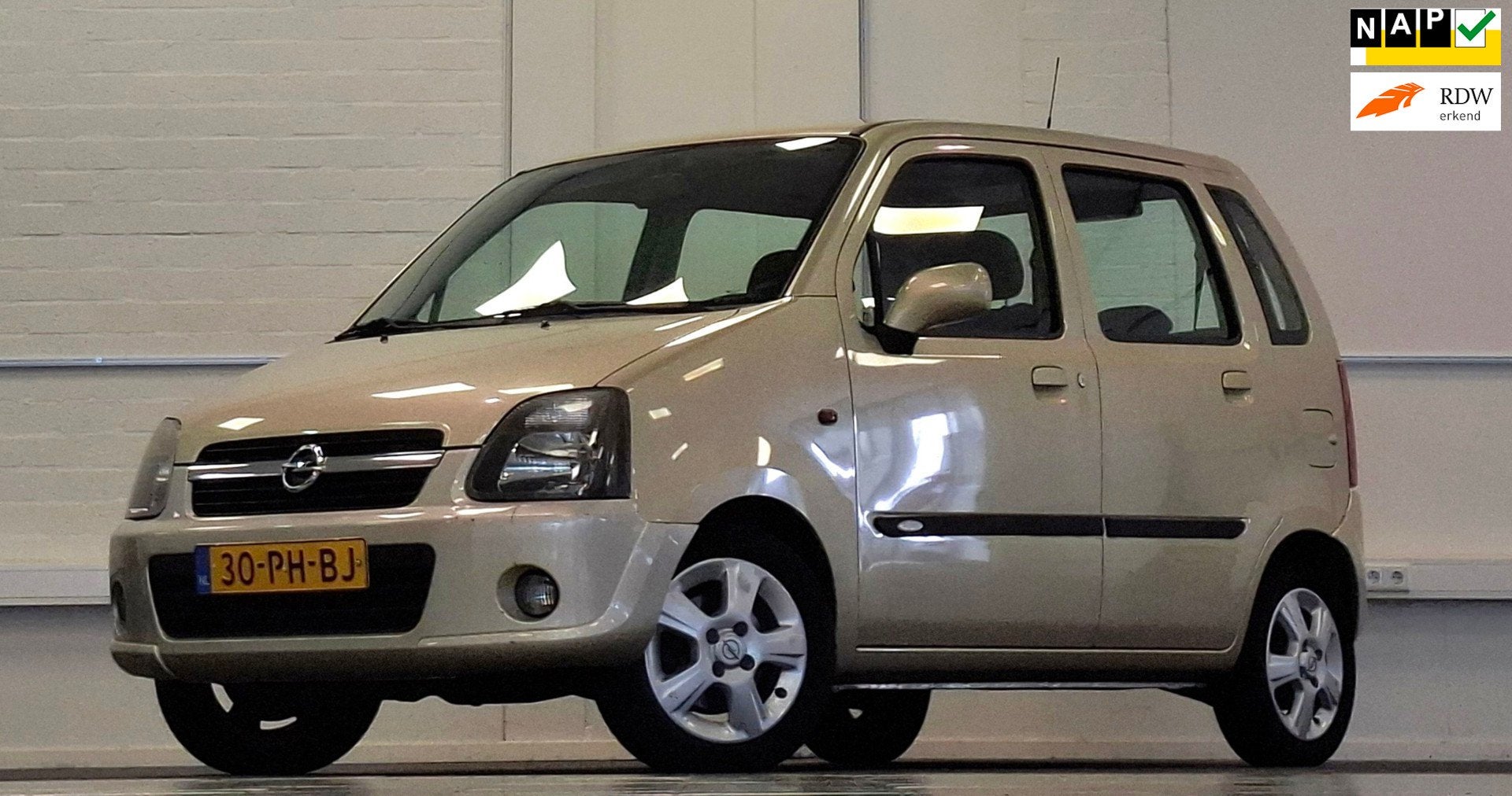 Opel Agila 1.2-16V Maxx Trekhaak Garantie Airco APK, Auto's, Voorwielaandrijving, Zwart, Bedrijf, Handgeschakeld