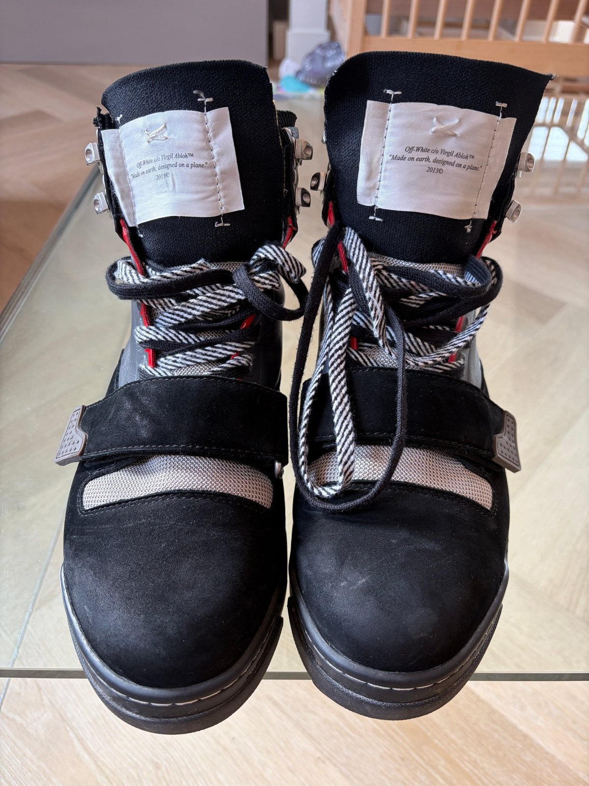Off-White Arrow Hiking Sneaker Boot 'Black Grey' EU 45, Zwart, Ophalen of Verzenden, Zo goed als nieuw, Wandelschoenen of Bergschoenen
