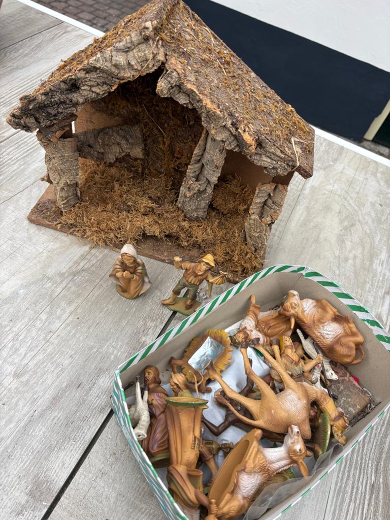 kerststal met beelden, Diversen, Ophalen of Verzenden