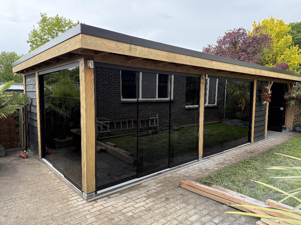 Actieprijs glazen schuifwand 3-rails  Incl. montage mogelijk, Tuin en Terras, Overkappingen, Ophalen, Dekker overkappingen, Nieuw
