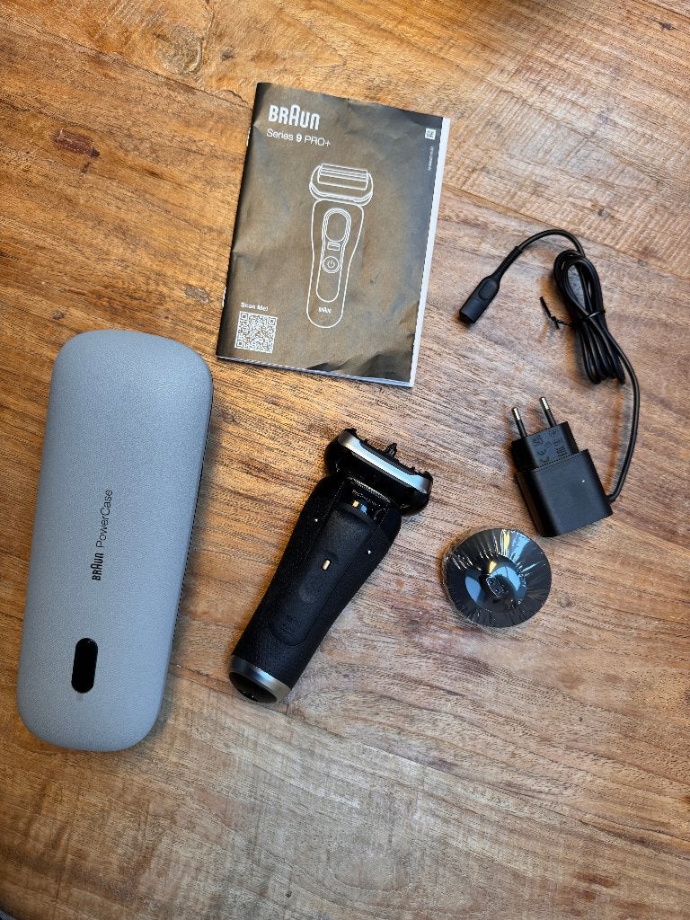 Braun Series 9 Pro+ scheerapparaat + NIEUWE PowerCase, Ophalen of Verzenden, Gebruikt, Scheren en Epileren