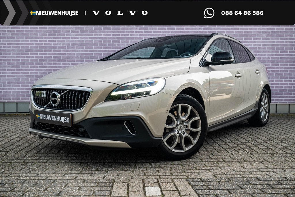 Volvo V40 Cross Country 1.5 T3 Polar+ Luxury | Lederen Bekle, 12 maanden, 1498 cc, 4 cilinders, Beige