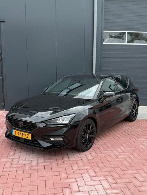Seat Leon FR 1.0 TSI 110pk 2023 Zwart, Voorwielaandrijving, Euro 6, Leon, 1219 kg