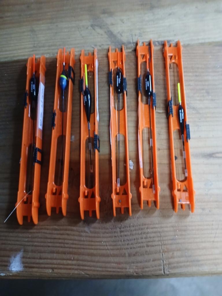 Te koop 8 tuigjes karper, Ophalen of Verzenden, Overige typen