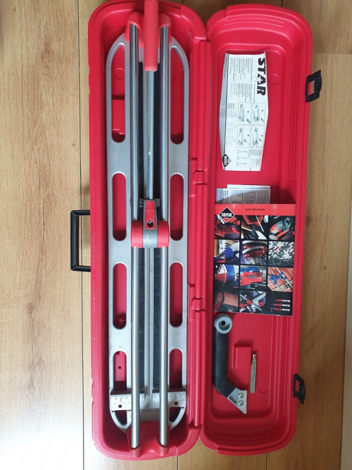 Rubi Star 60 tegelsnijder - Gebruikt, Ophalen of Verzenden, Gebruikt, Snijgereedschap, Rubi