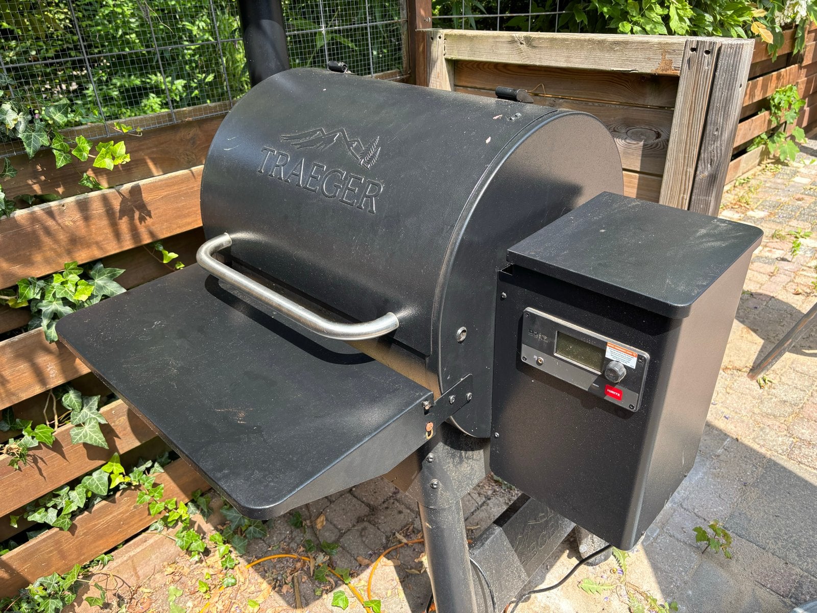 Traeger 575 Pro Pellet Grill met Hoes, Ophalen, Gebruikt