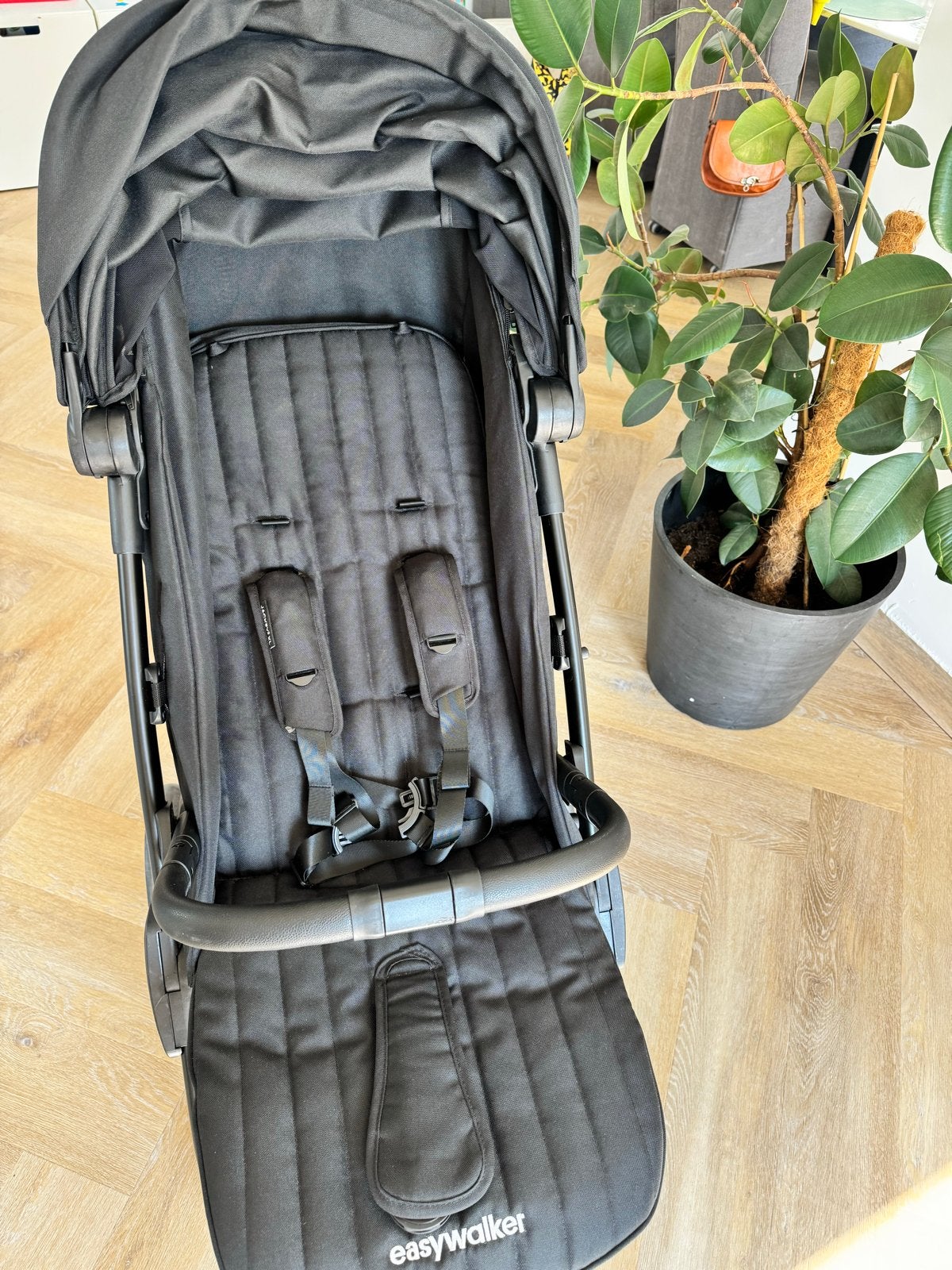 Buggy Easywalker Jackey2 XL zwart - zo goed als nieuw, Ophalen, Zo goed als nieuw, Overige merken, Regenhoes