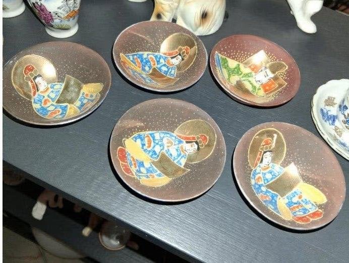 Set van 5 antieke Japanse theekopjes met figuren, Antiek en Kunst, Ophalen of Verzenden