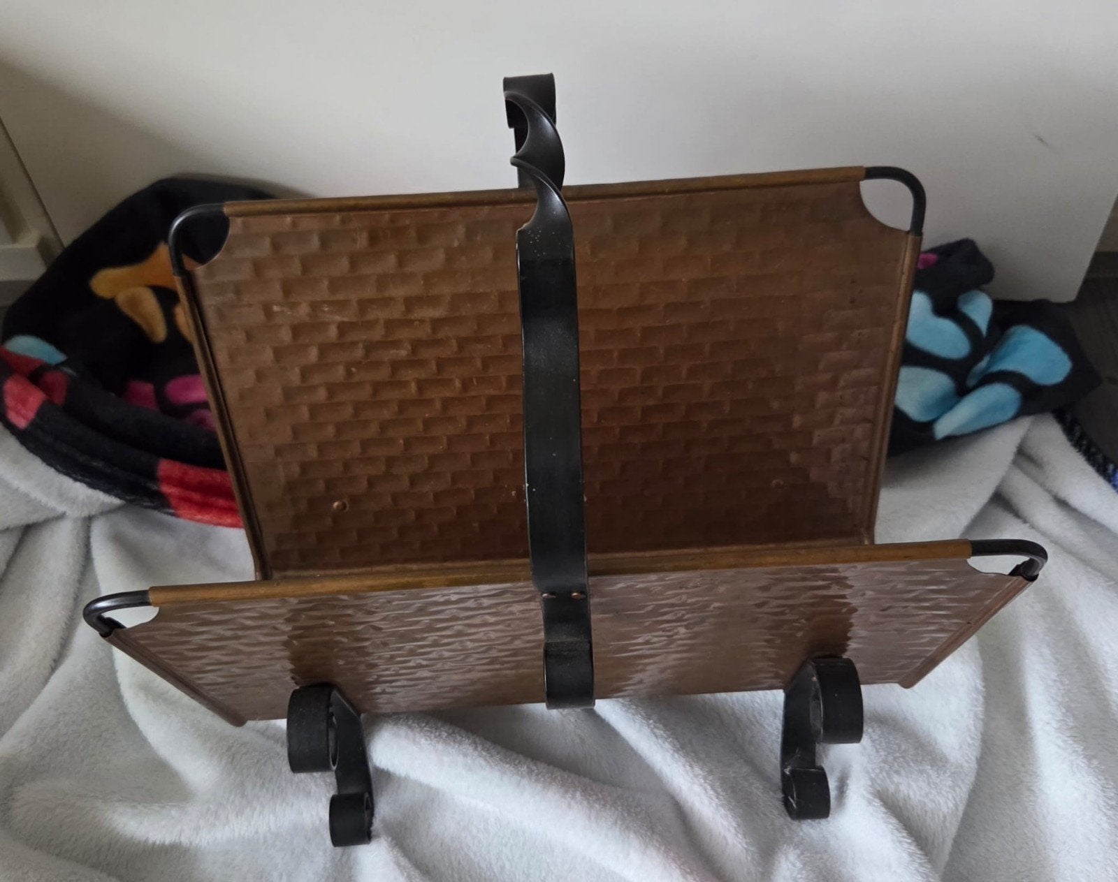 Te koop kopere kranten bak, Ophalen