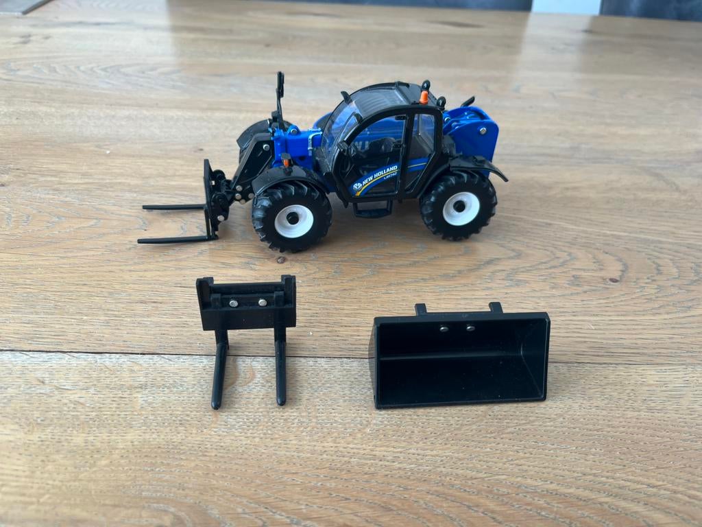 Britains New holland LM7.42 verrijker., Ophalen of Verzenden, Gebruikt, Tractor of Landbouw, Britains