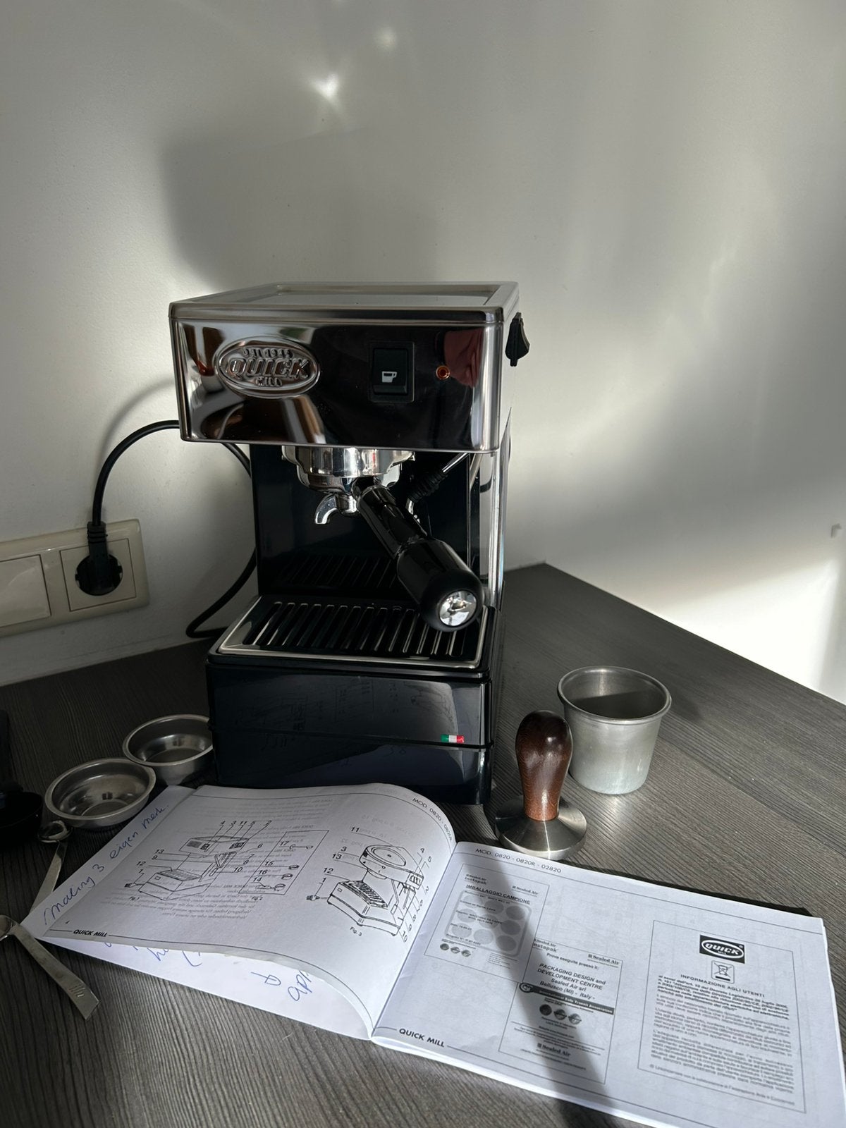 Mooie italiaaanse koffiemachine, Ophalen, Zo goed als nieuw, Koffiemachine