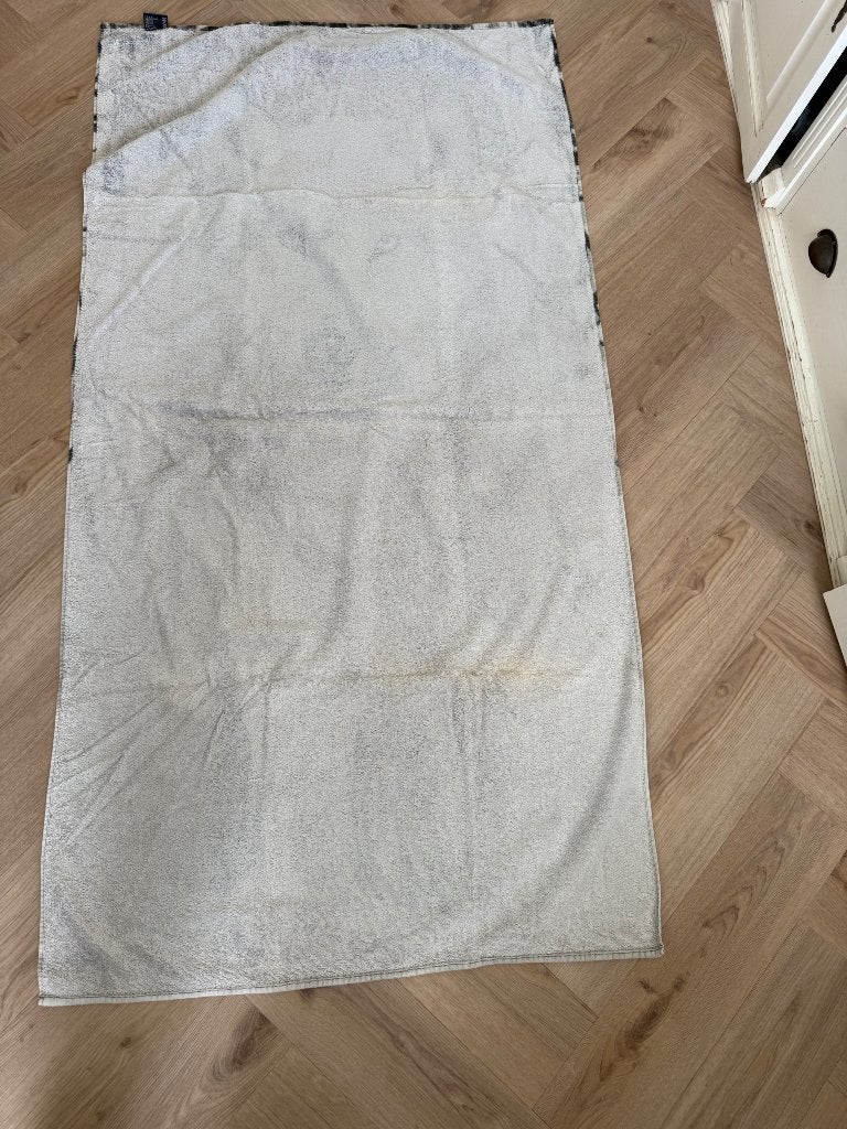 Strandhanddoek wolf, Ophalen, Gebruikt, Grijs, Badlaken