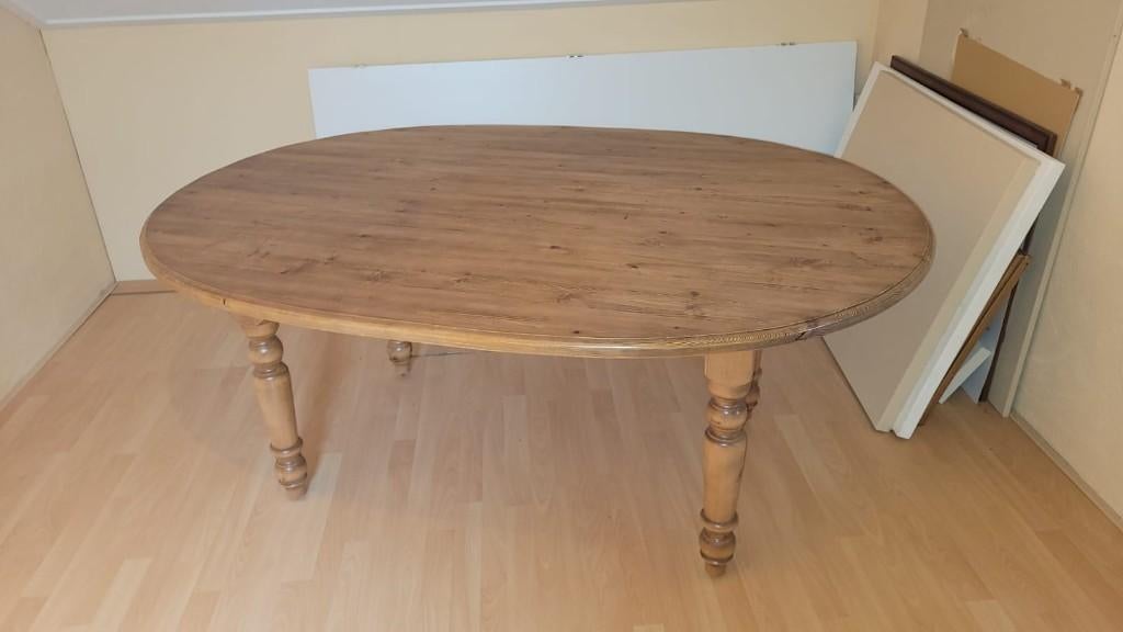 Fraaie ovale eettafel, Huis en Inrichting, Tafels | Eettafels, Ophalen, 100 tot 150 cm, Zo goed als nieuw, Vijf personen of meer