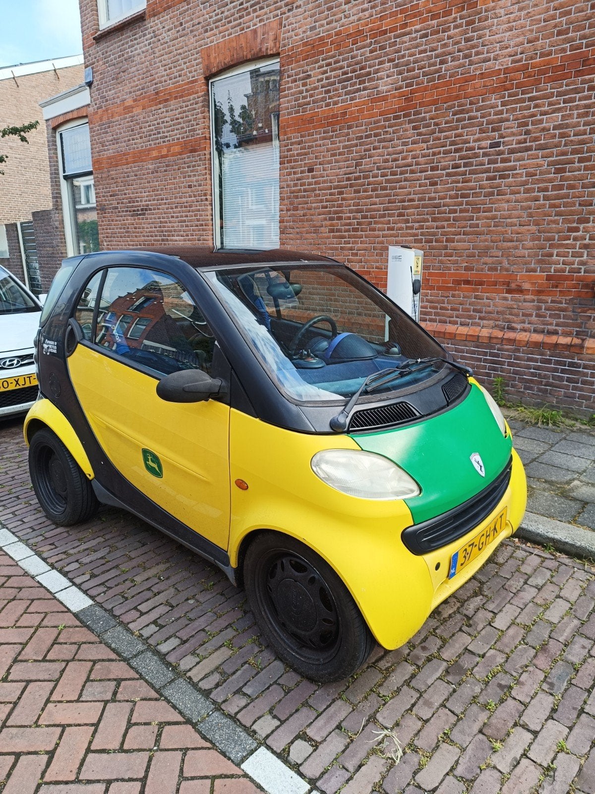 Smart For two 0.6 40KW AUT 2000 Geel/groen, Auto's, Overige Auto's, Automaat, 54 pk, Euro 6, 18 €/maand