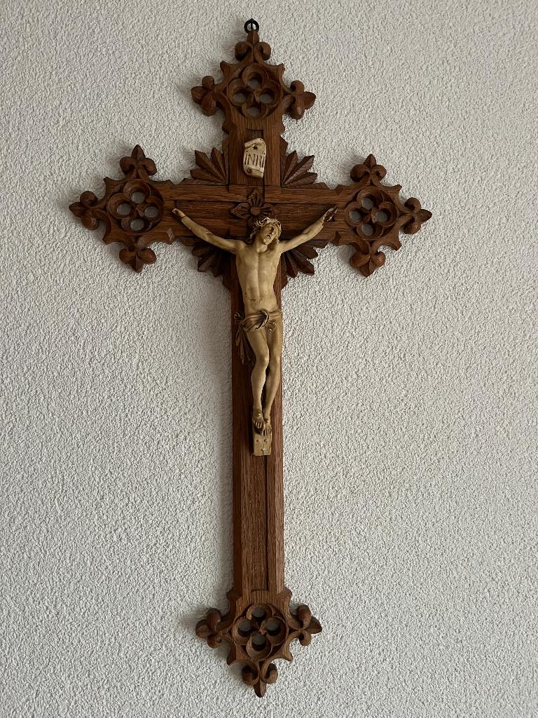 Jezus aan het houten kruis, Antiek en Kunst, Curiosa en Brocante, Ophalen