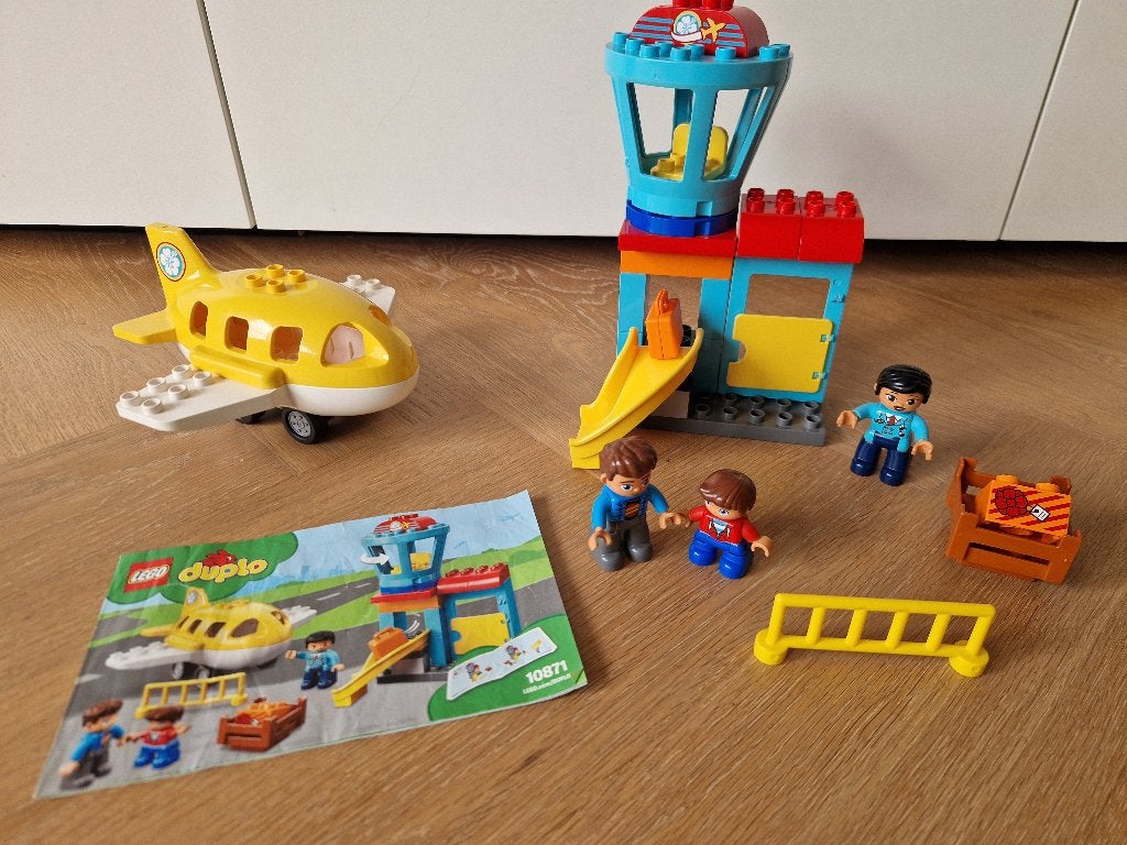 Duplo vliegtuig/vliegveld 10871, Compleet, Overige thema's, Ophalen of Verzenden, Zo goed als nieuw