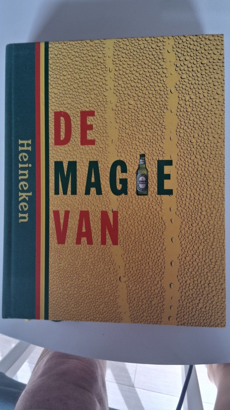 De magie van Heineken - Boek in uitstekende staat, Boeken, Ophalen of Verzenden