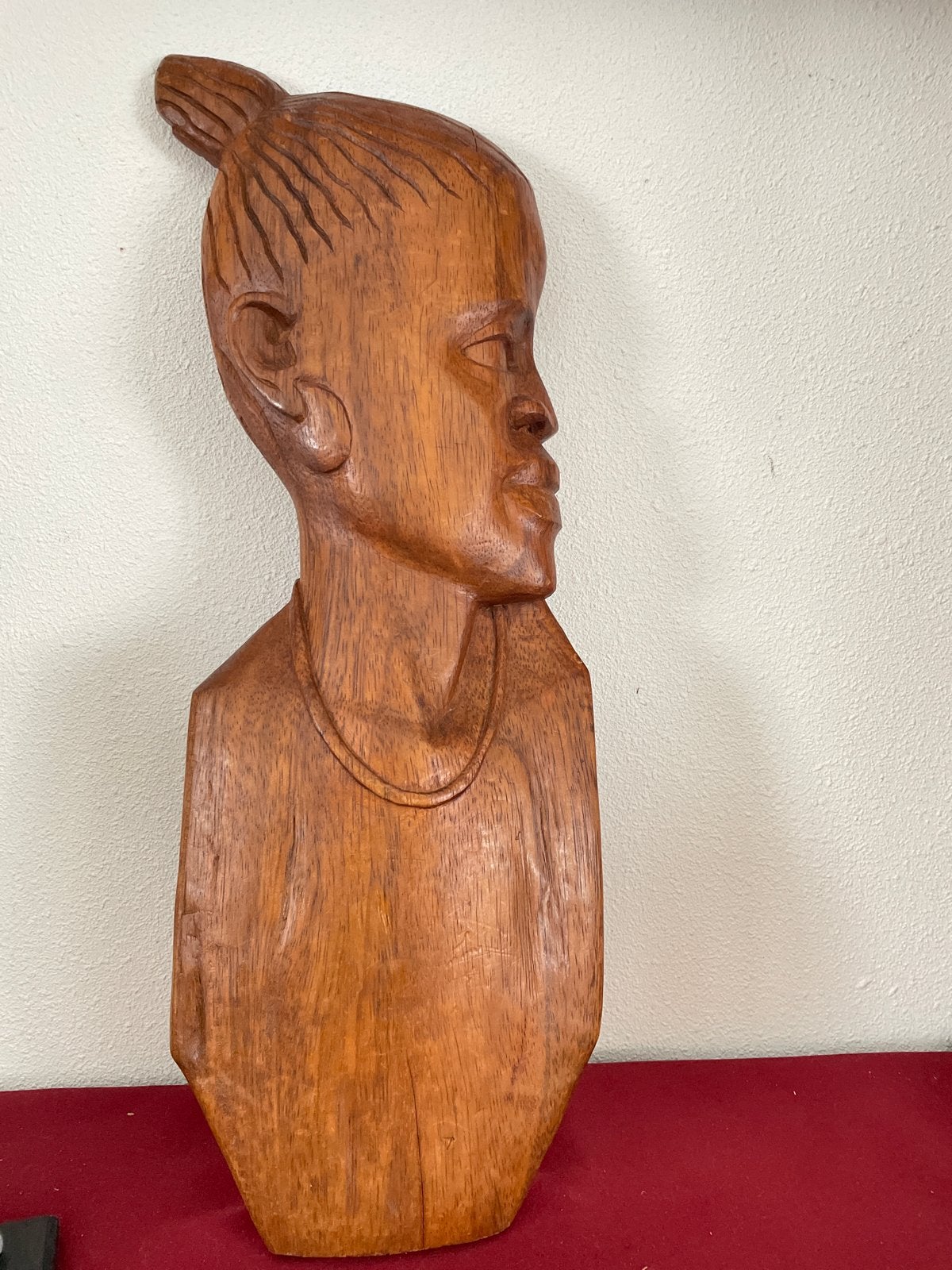 Massief houten wandbeeld niet-westerse vrouw 53 cm, Antiek en Kunst, Ophalen of Verzenden