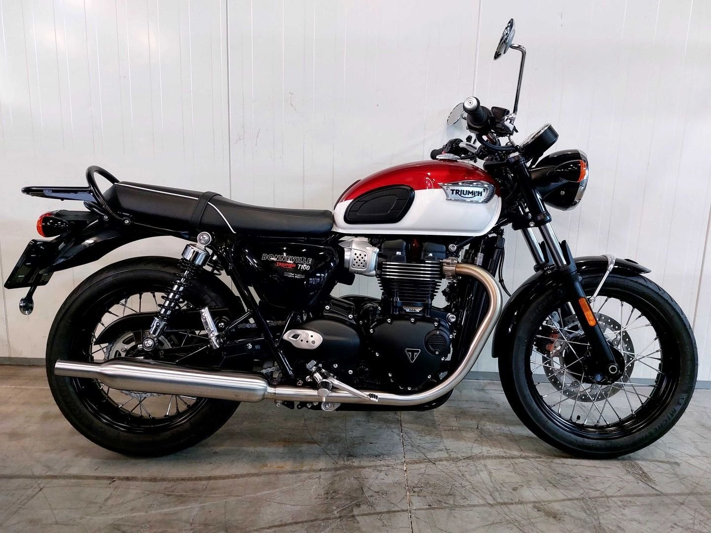 TRIUMPH BONNEVILLE T 100 (bj 2025), 2 cilinders, Bedrijf, Onbekend, TRIUMPH