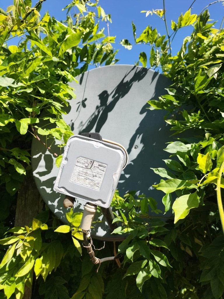 Schotel voor tv (gratis), Ophalen, Gebruikt, (Schotel)antenne, Overige merken