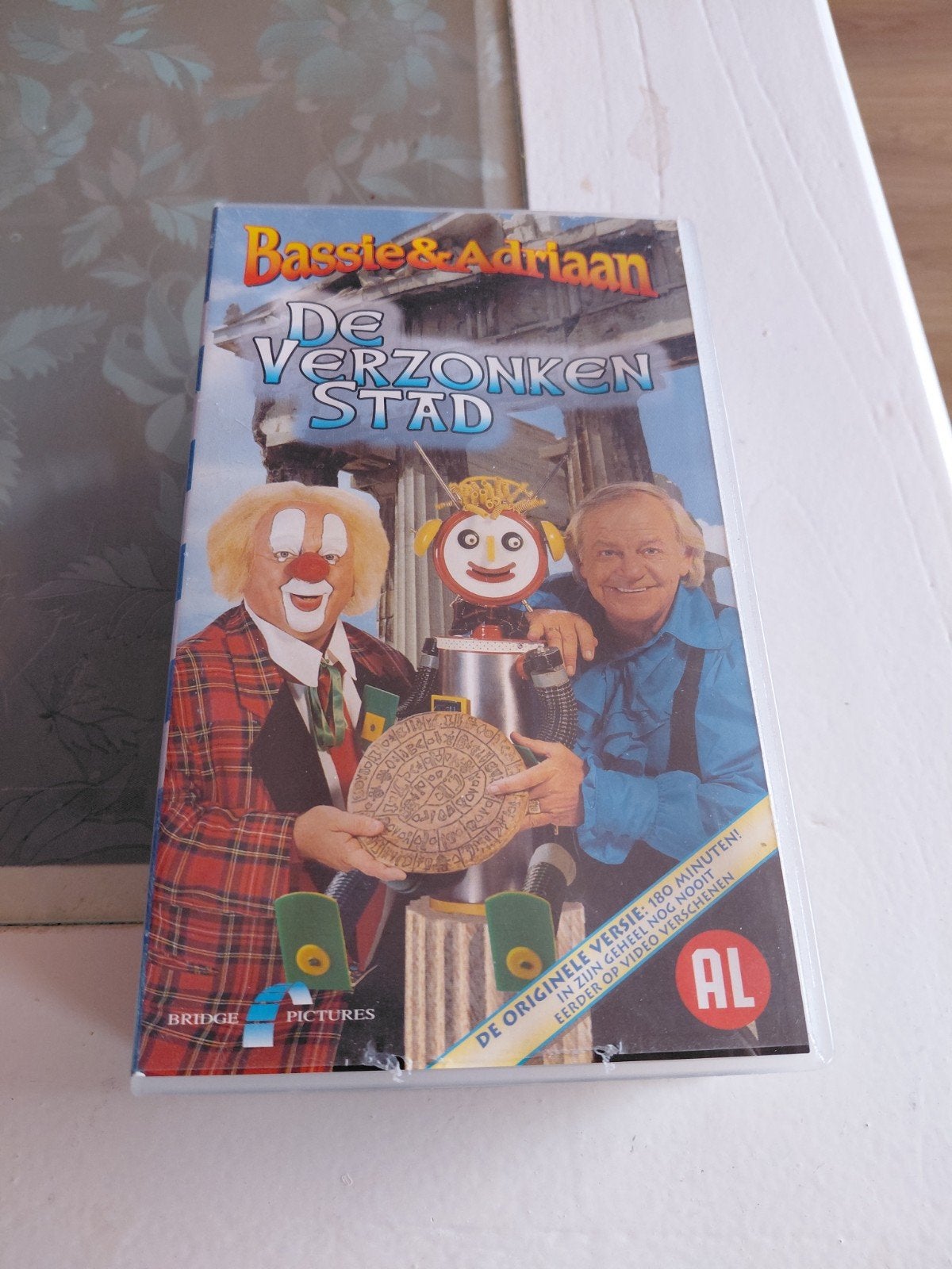 Bassie en Adriaan en de Verzonken Stad Dubbel VHS box., Cd's en Dvd's, VHS | Kinderen en Jeugd, Boxset, Gebruikt, Serie, Alle leeftijden