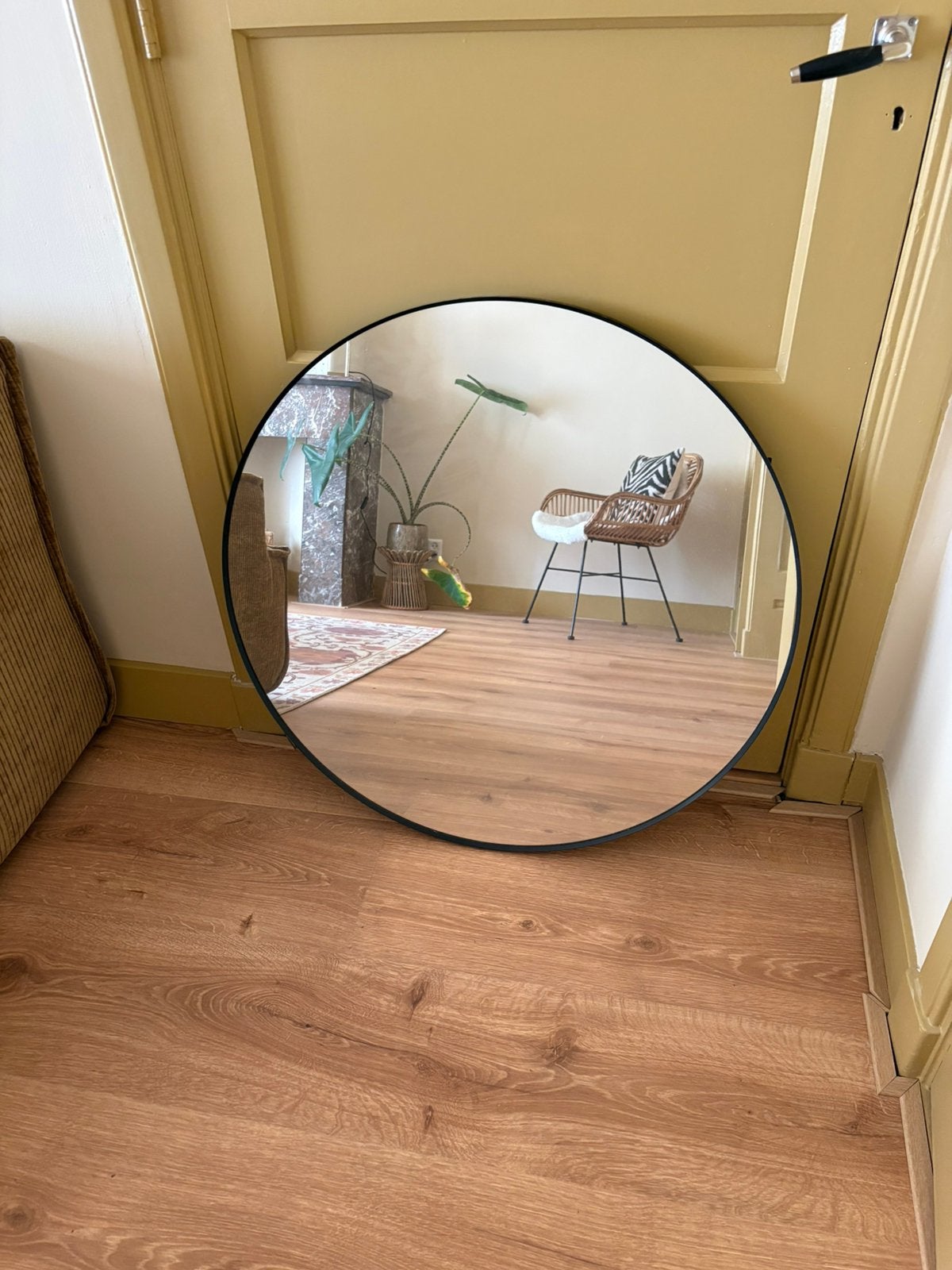 Ronde spiegel van ikea, Huis en Inrichting, Woonaccessoires | Spiegels, Ophalen, Rond, Zo goed als nieuw, 75 tot 100 cm