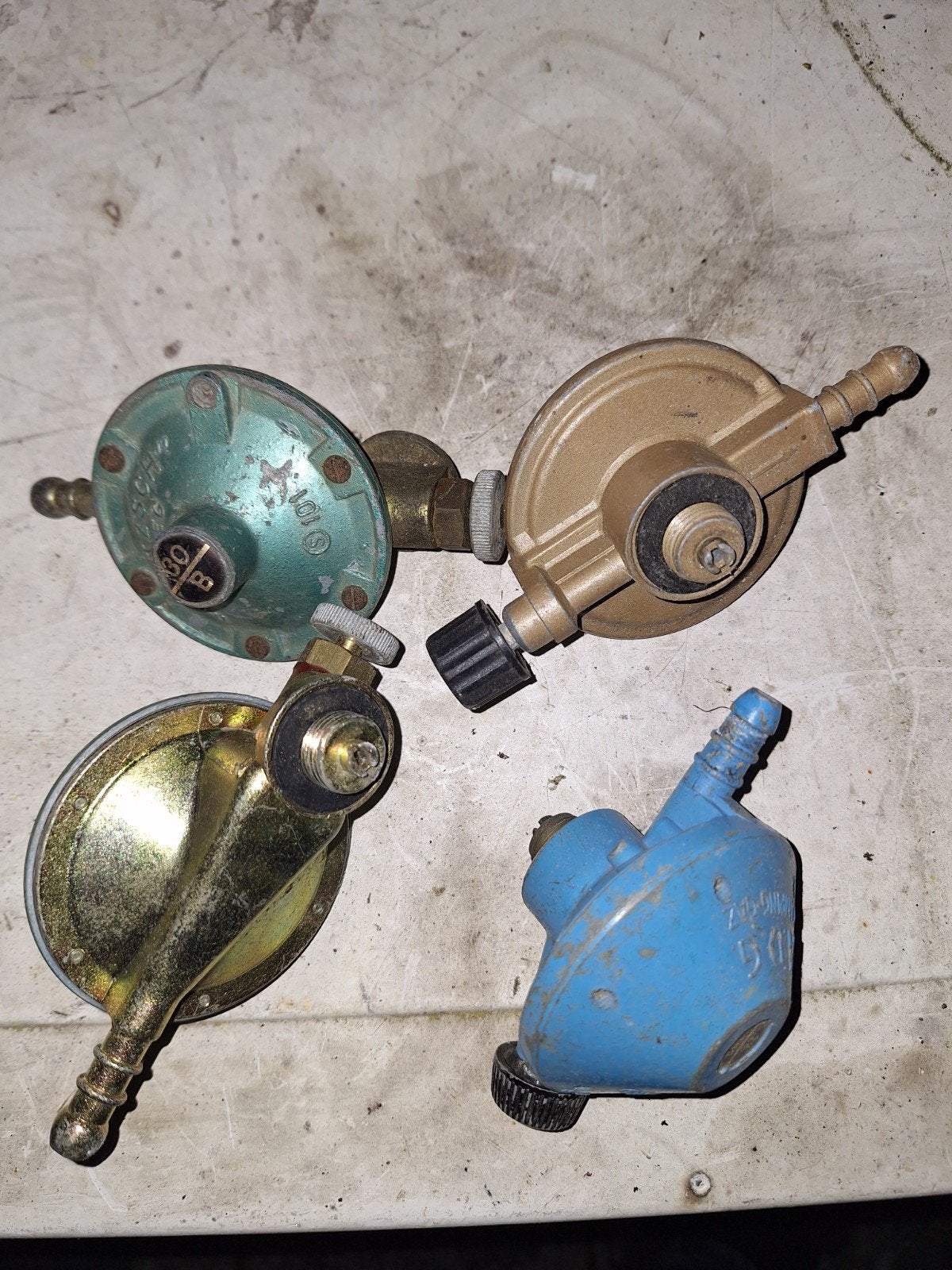 Set van 4 gasdrukregelaars, Ophalen, Gebruikt