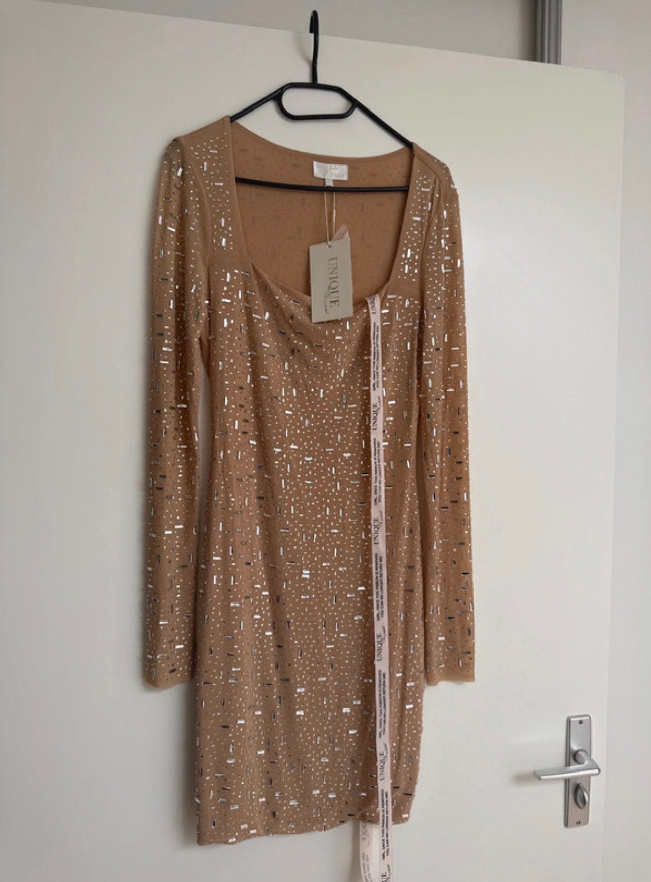 Unique the label jurk, Beige, Maat 42/44 (L), Nieuw, Ophalen of Verzenden