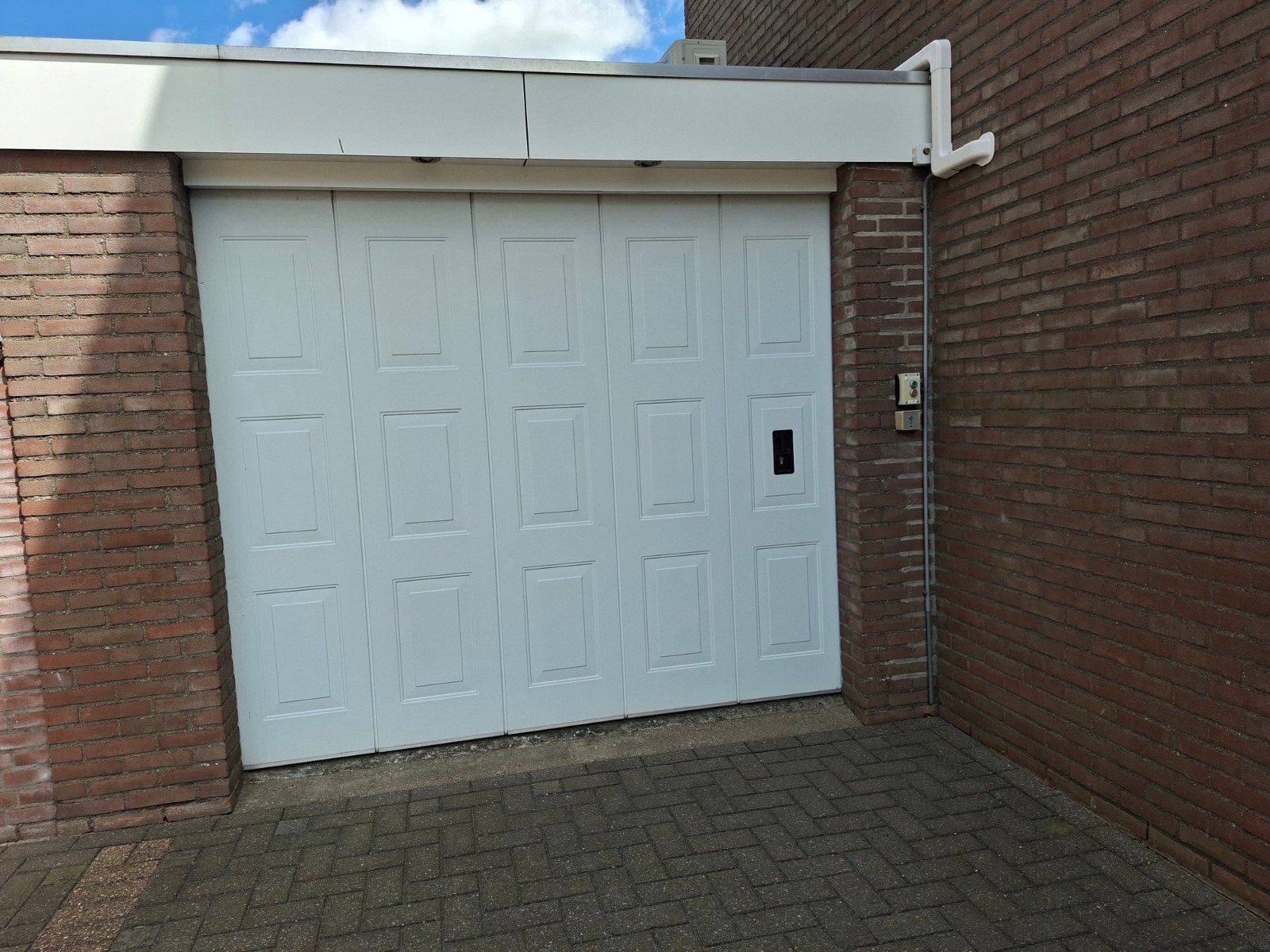 Te koop: Normstahl Zijwaartse Elektrische Garagedeur, Ophalen, Kunststof, Gebruikt, Garagedeur