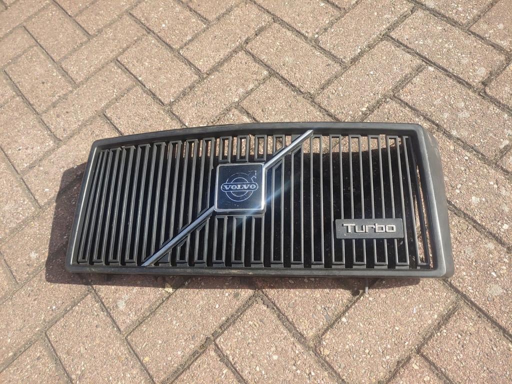 Volvo 240 turbo grill (1981), Ophalen of Verzenden