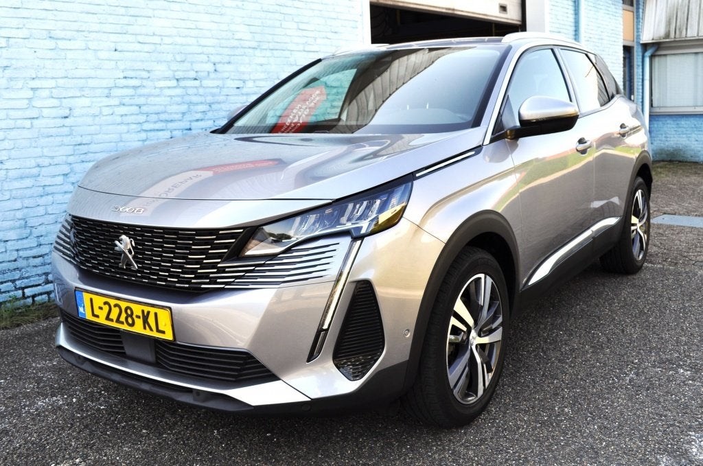 Peugeot 3008 1.2 Turbo Allure key-l. cam. elektr aklep ind l, 12 maanden, Gebruikt, 1199 cc, Leder en Stof