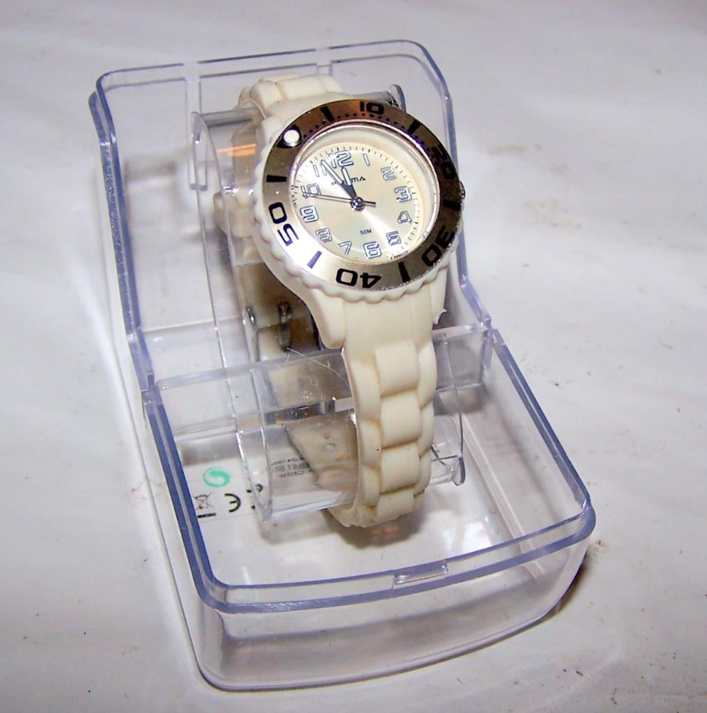 Prisma dames/meisjes horloge. Izgs. Nieuwe batterij., Ophalen of Verzenden, Nieuw