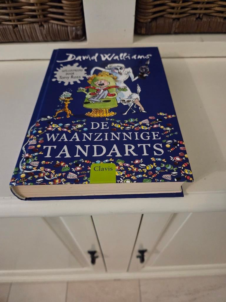 David Walliams - De waanzinnige tandarts, Boeken, Ophalen of Verzenden, Gelezen, Fictie algemeen