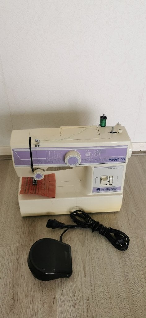Naaimachine Huskystar 50 werkt goed, Ophalen of Verzenden, Zo goed als nieuw, Naaimachine, Overige merken