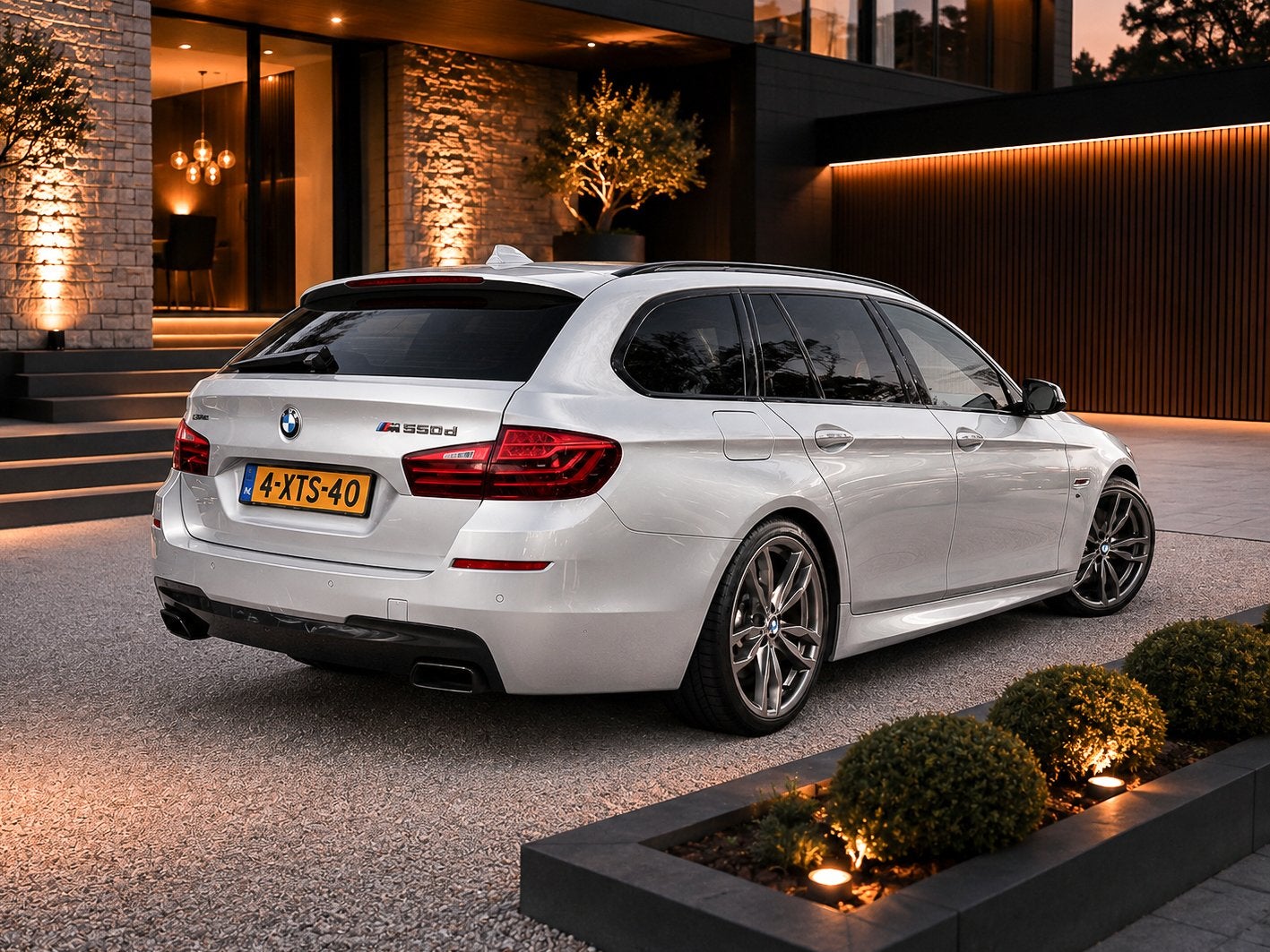 BMW 5 Serie Touring M550d xDrive High Exe. l Head-Up l Elek., Auto's, Automaat, Gebruikt, 2993 cc, Leder