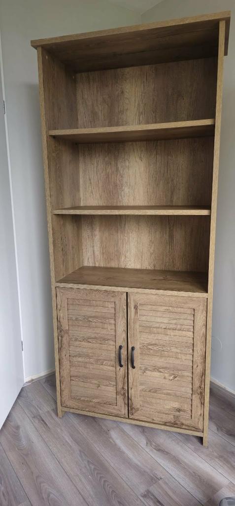Manderup kast Jysk 198,6Hx88,4Bx42,5D, Ophalen, Met deur(en), 50 tot 100 cm, Zo goed als nieuw