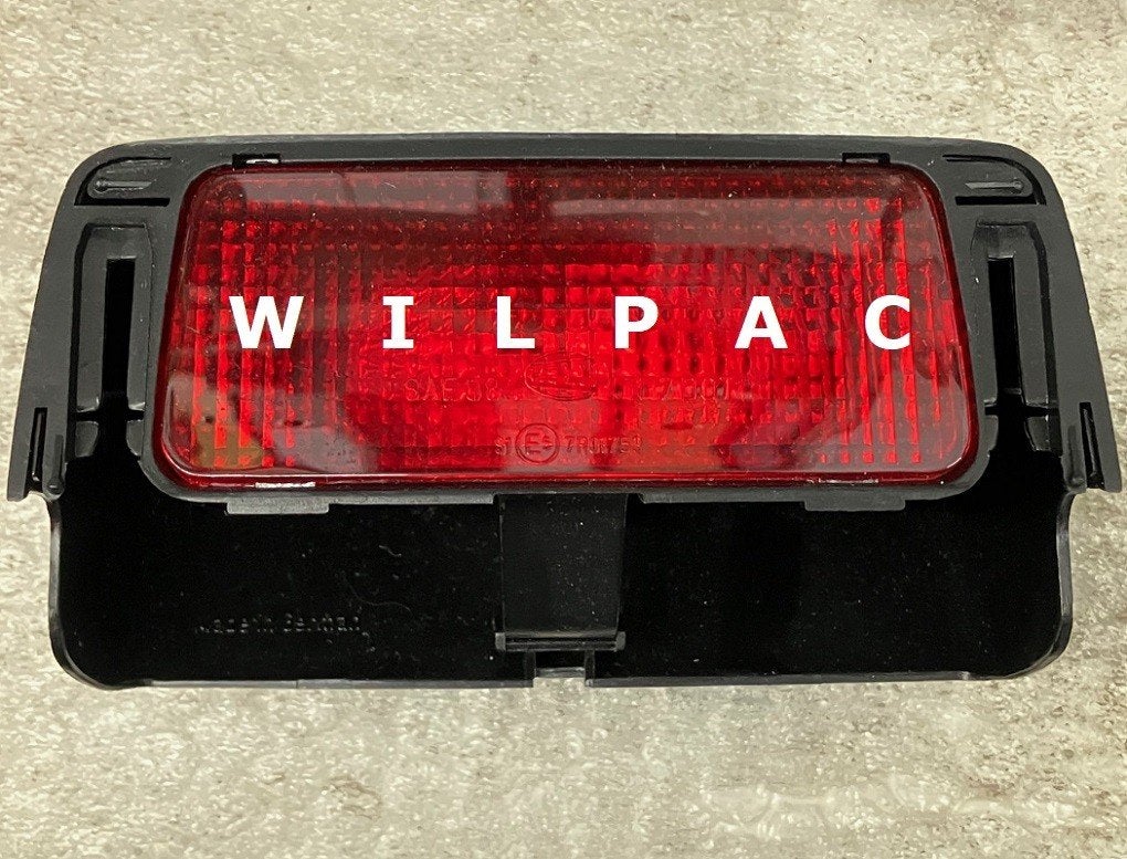 NOS 3e, extra remlicht v. Volvo 145, 240 estate 245 265 -88., Ophalen, Nieuw